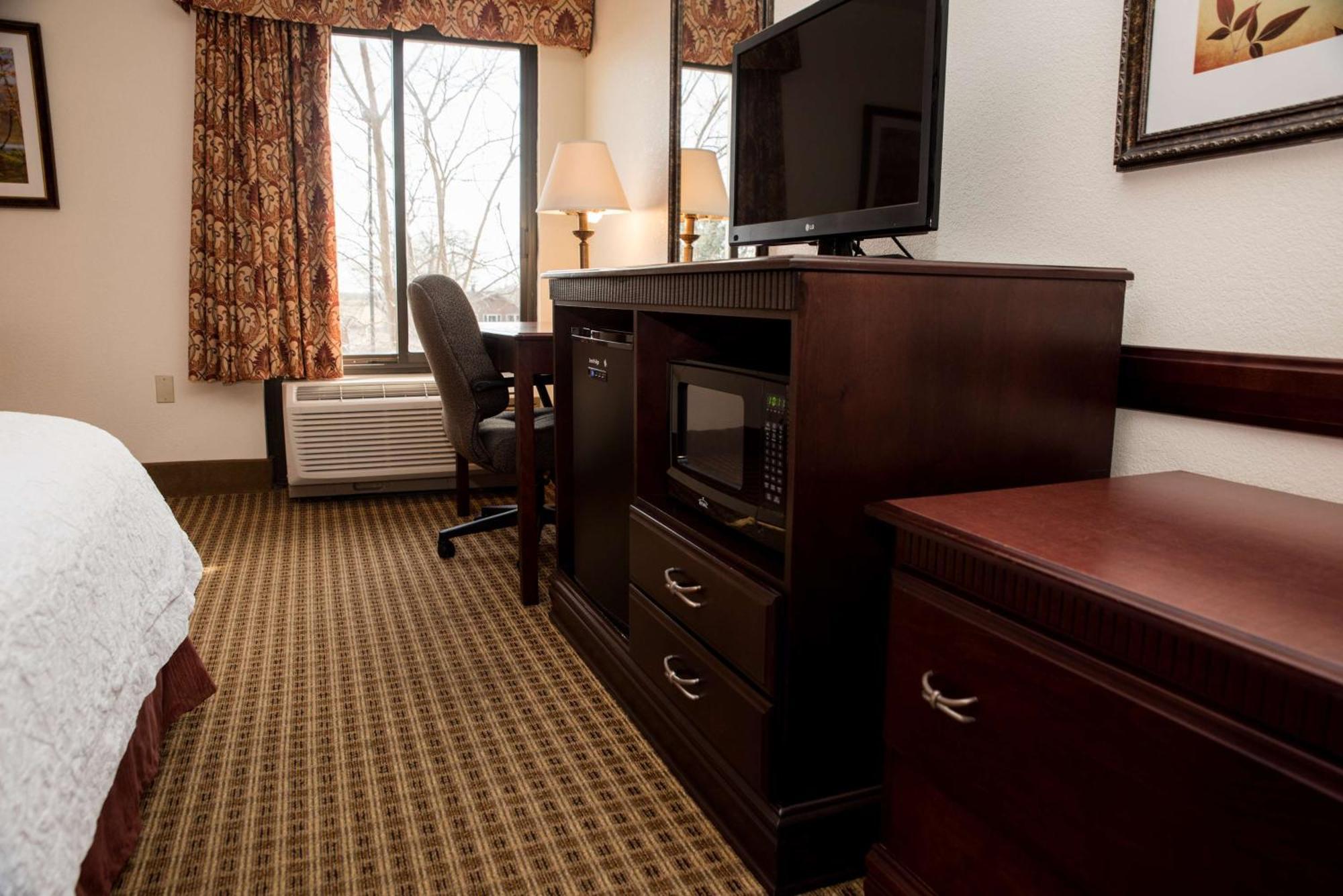 Hampton By Hilton - Hotel