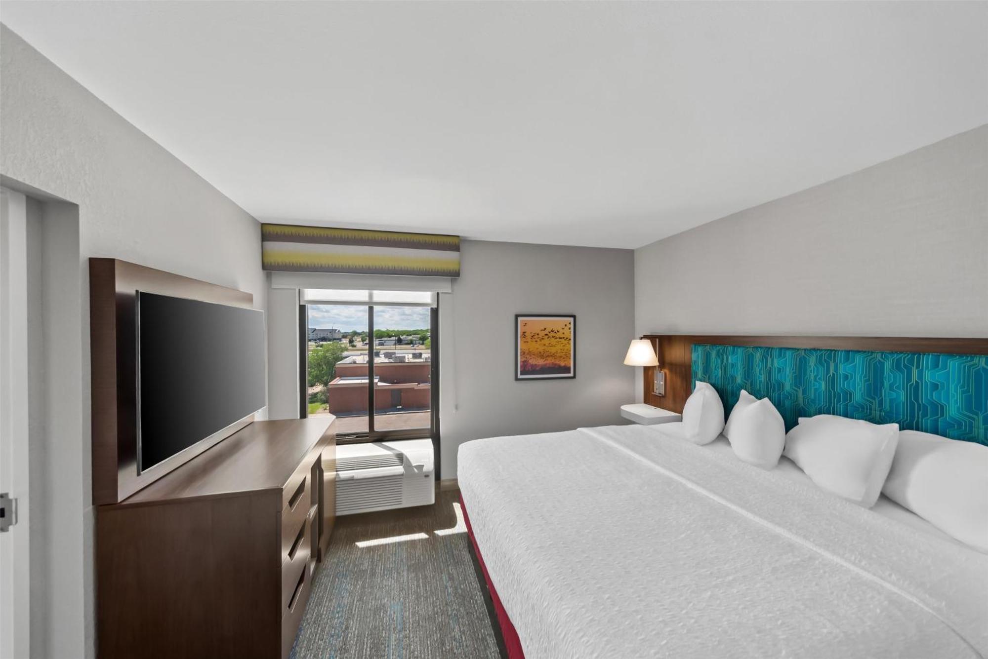 Hotel Hampton By Hilton - 3*
